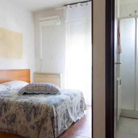 Hotel La Vela 3*